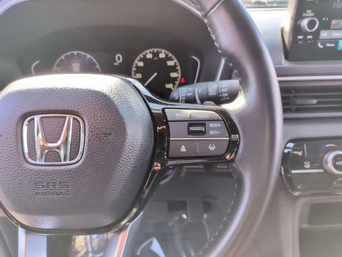 Used 2025 Honda Pilot EX-L image 25