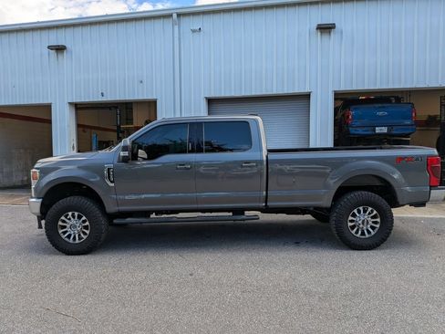 Used 2022 Ford F350 Lariat w/ Lariat Ultimate Package AWD/4WD image 4