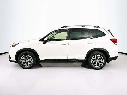 Used 2023 Subaru Forester Premium AWD/4WD image 4