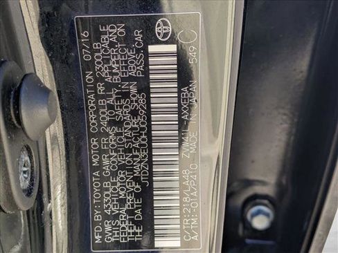 Used 2017 Toyota Prius V Four image 23