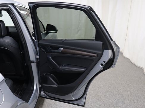 Used 2022 Audi Q5 2.0T Prestige AWD/4WD image 37