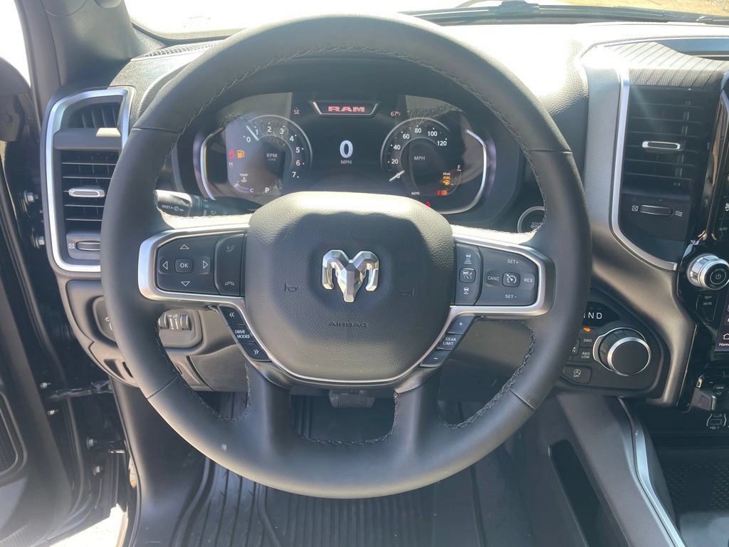 New 2026 RAM 1500 Big Horn AWD/4WD image 13
