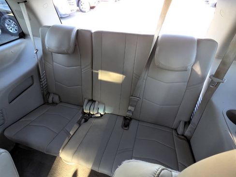Used 2017 Cadillac Escalade Luxury AWD/4WD image 40