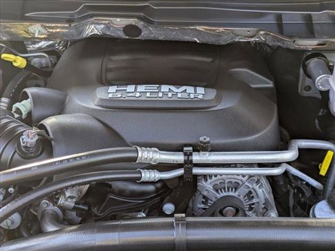 Used 2018 RAM 3500 Tradesman w/ Chrome Appearance Group image 21