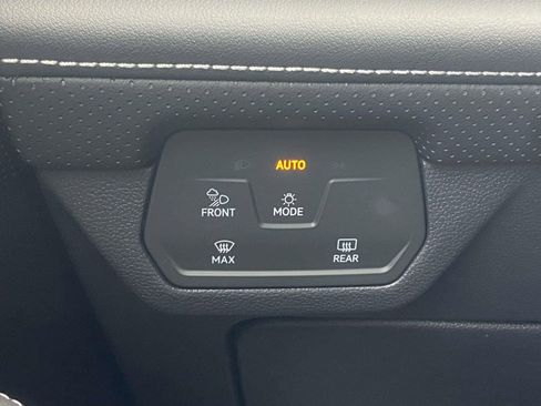 New 2026 Volkswagen Atlas Cross Sport SE AWD/4WD image 22