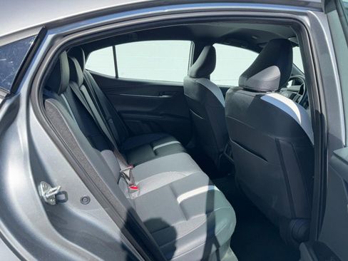 Used 2025 Toyota Camry Hybrid image 10