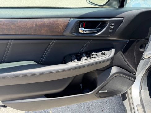 Used 2019 Subaru Outback 2.5i Limited w/ Popular Package #2 AWD/4WD image 24