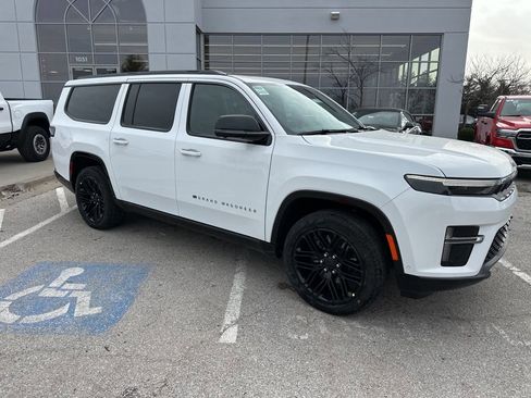 New 2026 Jeep Grand Wagoneer L Limited AWD/4WD image 38