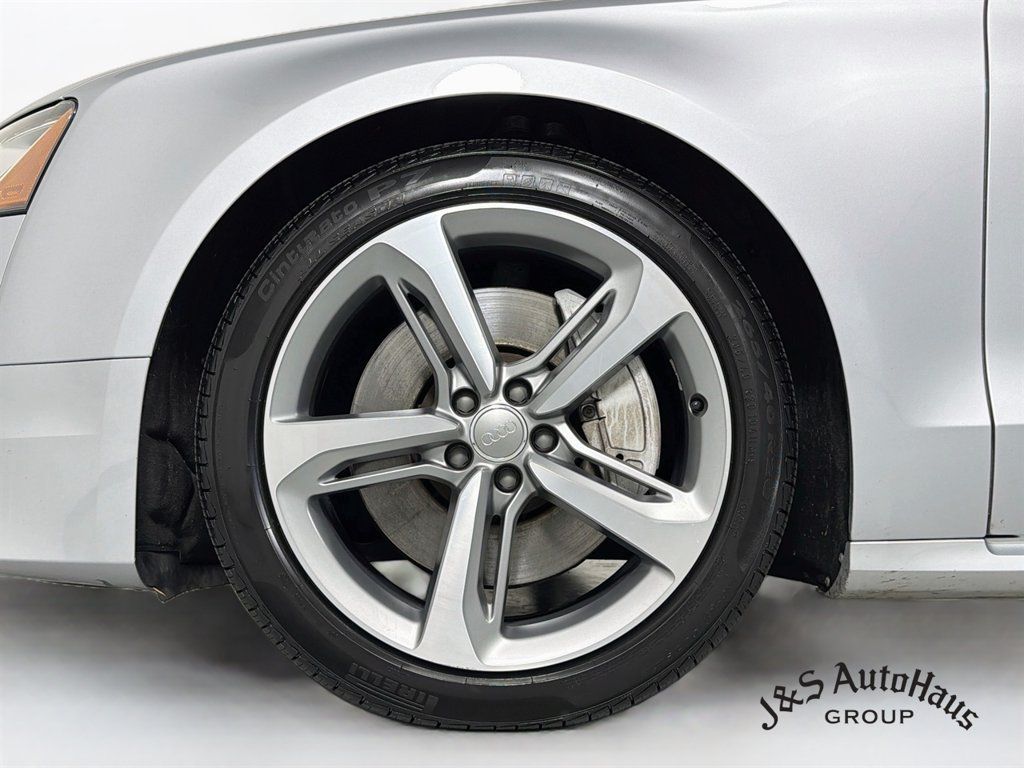 Used 2018 Audi A8 L 4.0T w/ 20" Black Optic Package AWD/4WD image 38