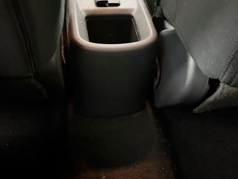 Used 2019 Nissan Kicks SR FWD image 28