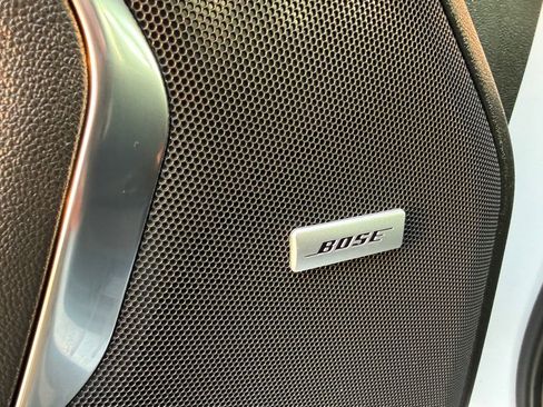 Used 2023 Chevrolet Suburban Z71 w/ Luxury Package image 38