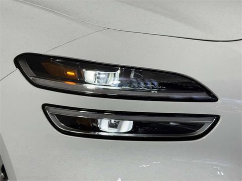 New 2026 Genesis G70 2.5T image 14