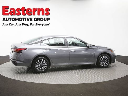 Used 2023 Nissan Altima 2.5 SV AWD/4WD image 43