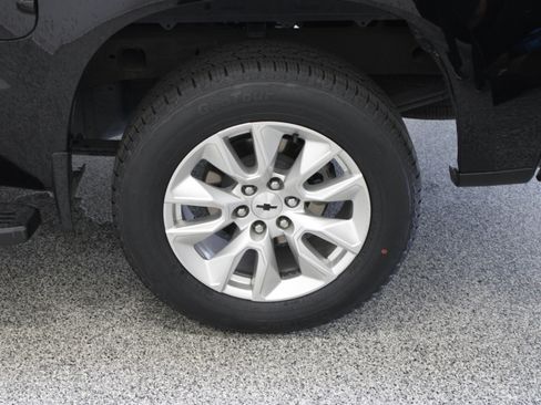 Used 2024 Chevrolet Silverado 1500 Custom RWD image 11