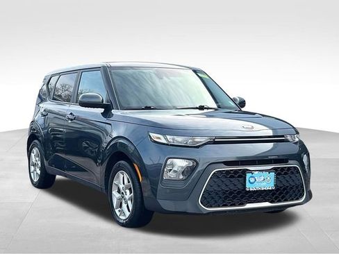 Used 2020 Kia Soul S image 1
