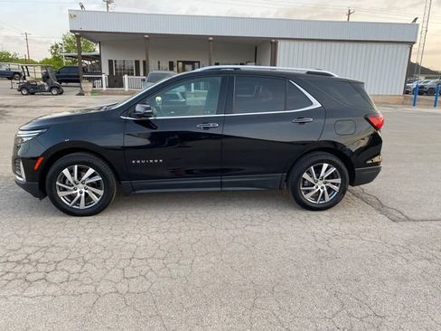 Used 2024 Chevrolet Equinox Premier FWD image 3