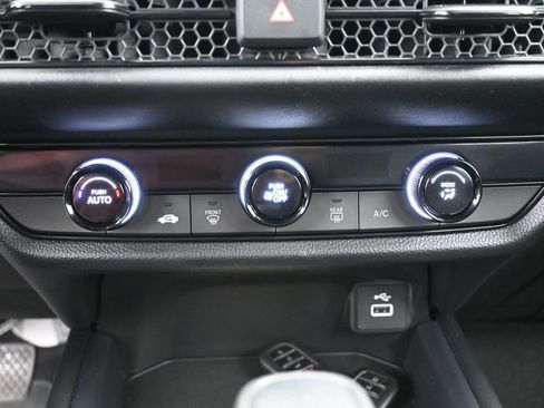 Certified 2024 Honda HR-V LX image 16