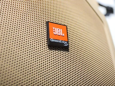 Used 2017 Toyota Highlander Limited w/ Carpet Mat Package image 33