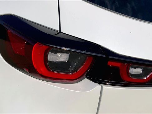 Certified 2026 MAZDA CX-50 2.5 Hybrid w/ Premium Plus Pkg AWD/4WD image 28