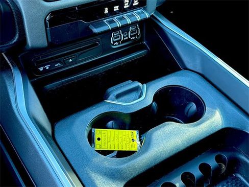 Used 2019 RAM 1500 Big Horn image 32