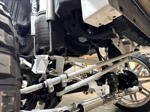 Used 1994 Ford Bronco XLT image 48