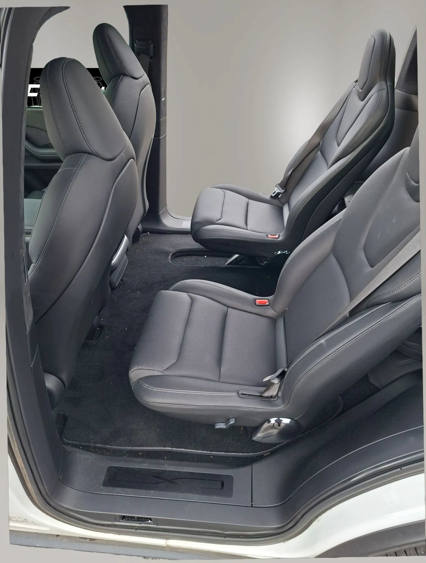 Used 2022 Tesla Model X Plaid AWD/4WD image 9