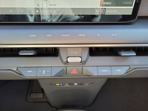 Certified 2026 Kia EV9 Light image 37