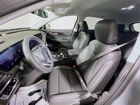 New 2026 Buick Envision Preferred image 17