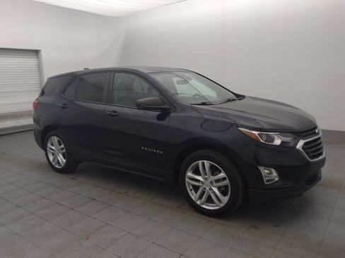 Used 2021 Chevrolet Equinox LS w/ LS Convenience Package FWD image 11
