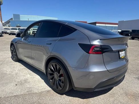 Used 2025 Tesla Model Y Performance AWD/4WD image 8