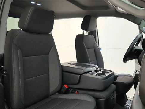 Used 2023 Chevrolet Silverado 1500 LT w/ Z71 Off-Road Package image 39