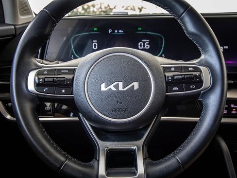 Used 2024 Kia Sportage EX FWD image 32