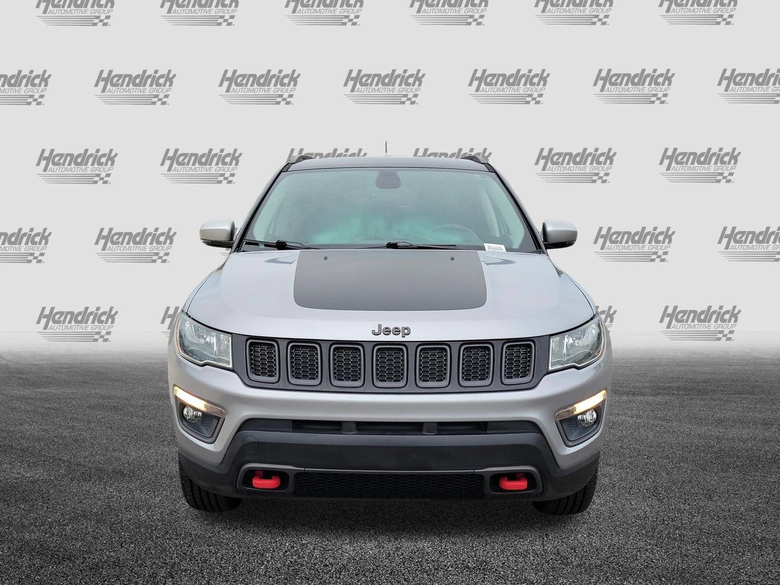 Used 2019 Jeep Compass Trailhawk w/ Cold Weather Group AWD/4WD image 9