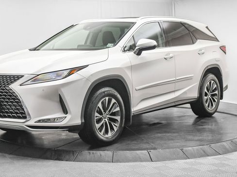 Used 2022 Lexus RX 350L Premium image 3