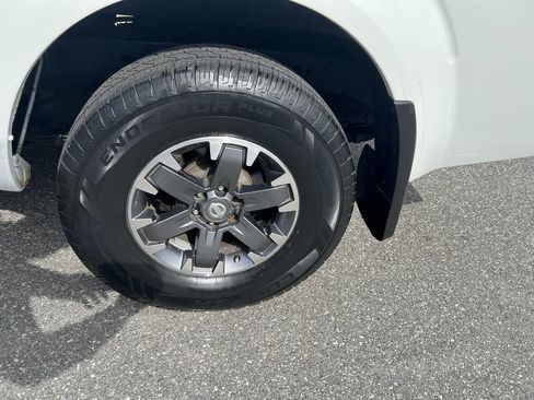 Used 2015 Nissan Frontier PRO-4X image 13