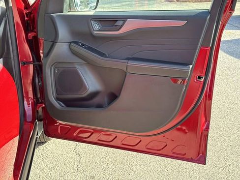 Used 2025 Ford Escape Active w/ Cold Weather Package image 10