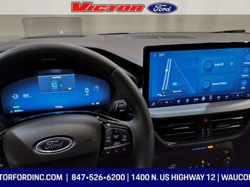 Used 2023 Ford Escape Platinum w/ Premium Technology Package AWD/4WD image 8