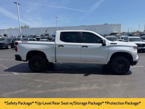 Used 2023 Chevrolet Silverado 1500 LT Trail Boss w/ LT Trail Boss Premium Package AWD/4WD image 6