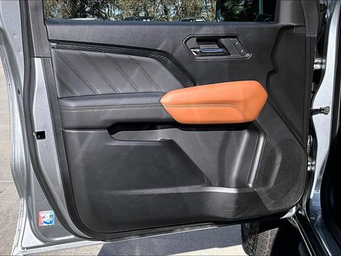 Used 2024 GMC Canyon AT4 w/ Canyon Safety Plus Package image 27