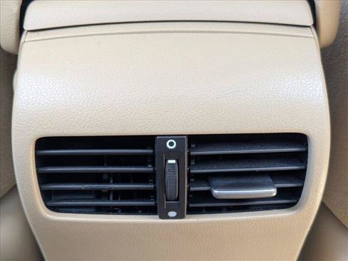 Used 2011 Honda Accord EX image 16