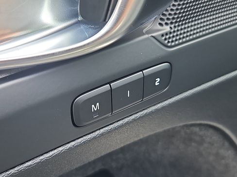 New 2026 Volvo XC40 B5 Plus w/ Protection Package Premier image 9