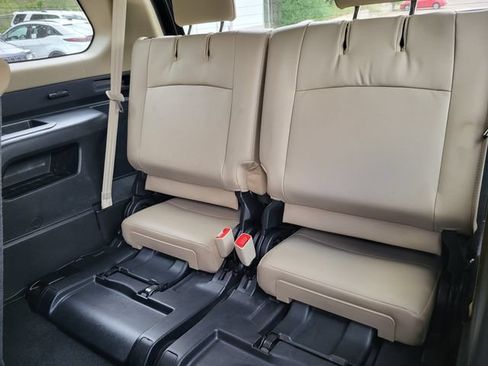 Used 2024 Toyota 4Runner SR5 Premium w/ Moonroof Package AWD/4WD image 25
