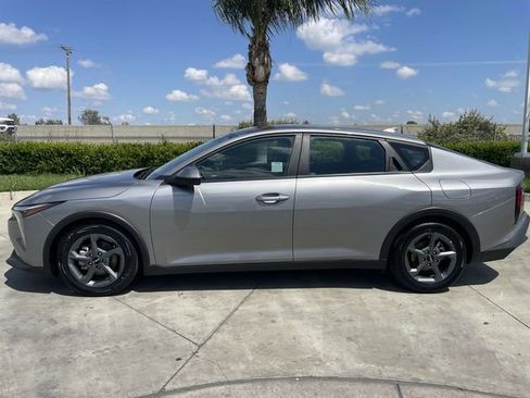 Used 2025 Kia K4 FWD image 5