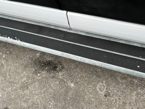 Used 2024 Ford Transit 250 Low Roof w/ Exterior Upgrade Package image 10