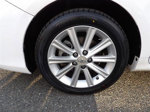 Used 2012 Toyota Camry XLE image 30