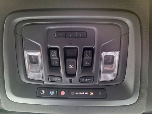 Used 2022 Chevrolet Silverado 2500 High Country image 12