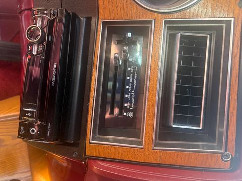 Used 1990 Chevrolet Suburban 4WD image 29