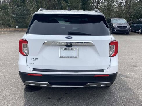 Used 2023 Ford Explorer XLT w/ Equipment Group 202A image 6
