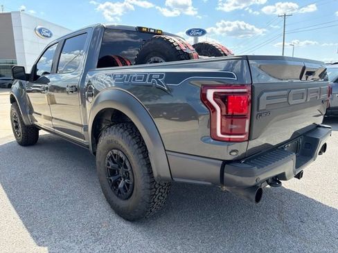 Used 2019 Ford F150 Raptor w/ Equipment Group 802A Luxury AWD/4WD image 8