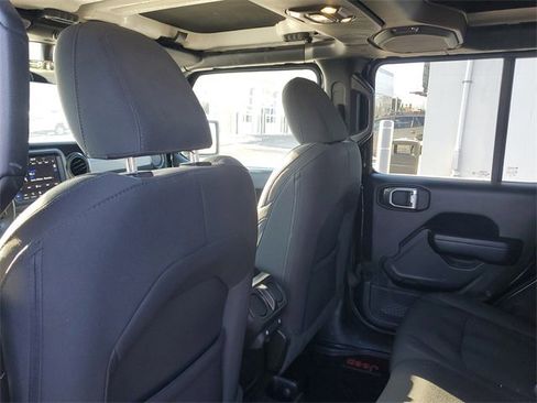 Used 2021 Jeep Wrangler Unlimited Sport image 9
